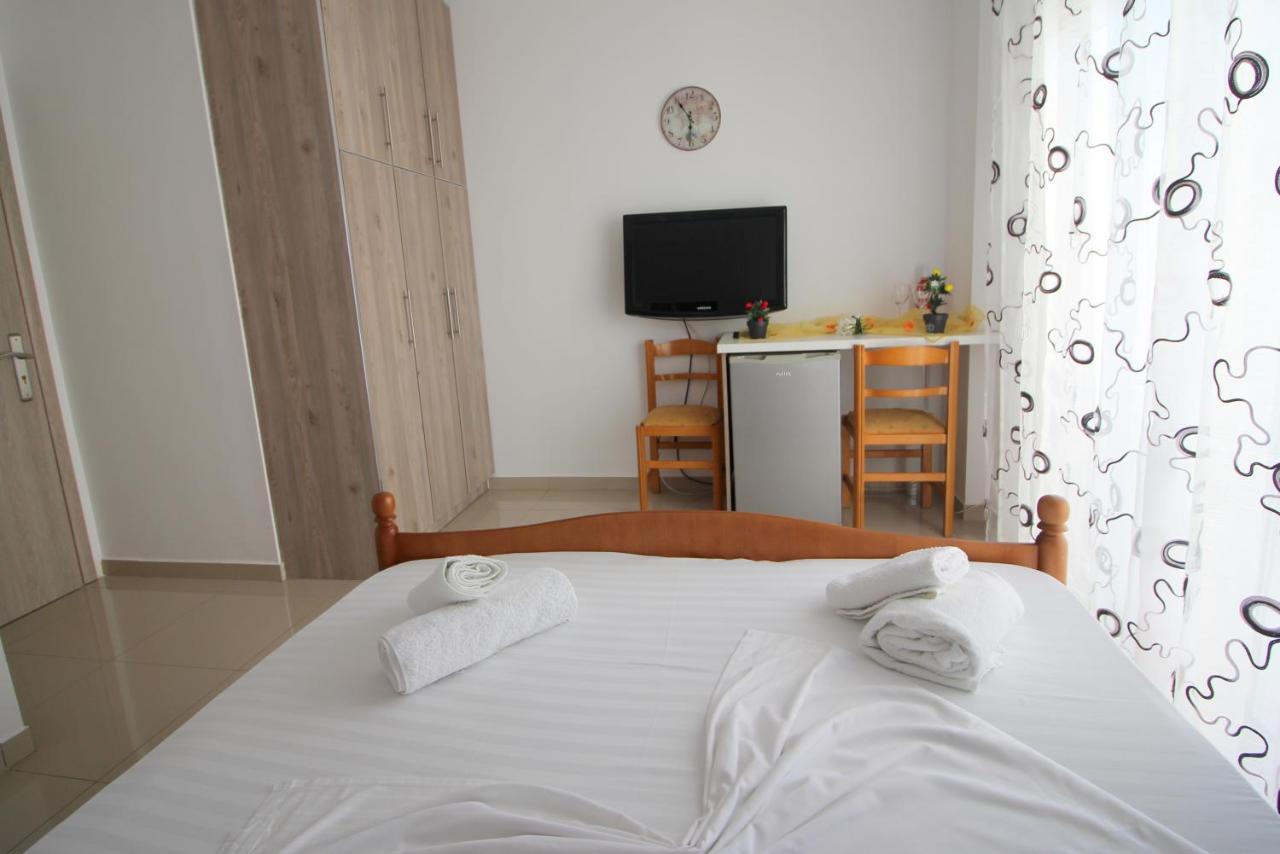 Eduart Apartments 2 Sarandë エクステリア 写真