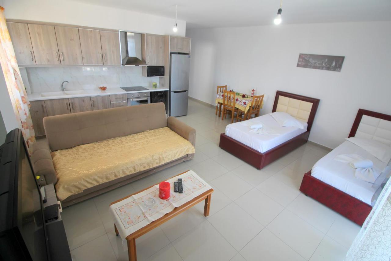 Eduart Apartments 2 Sarandë エクステリア 写真