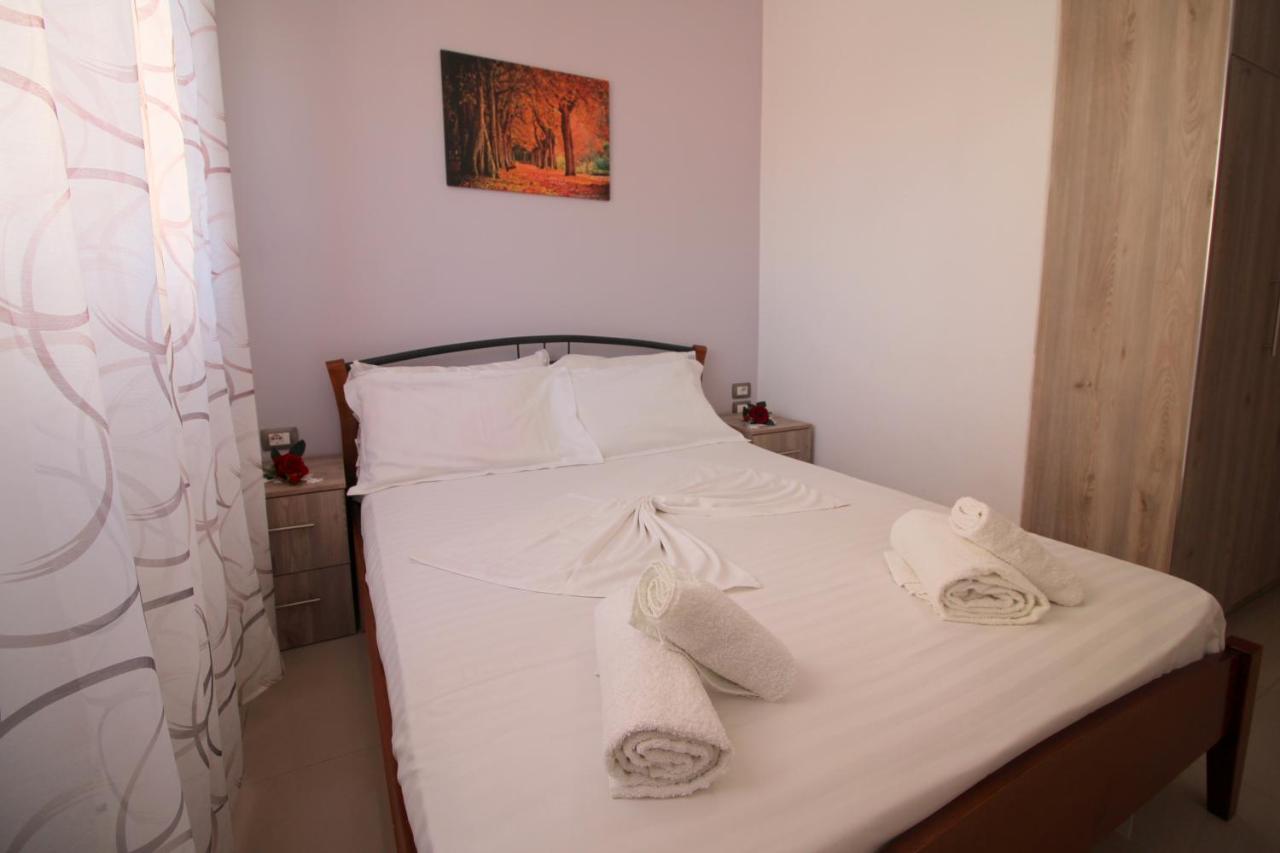 Eduart Apartments 2 Sarandë エクステリア 写真